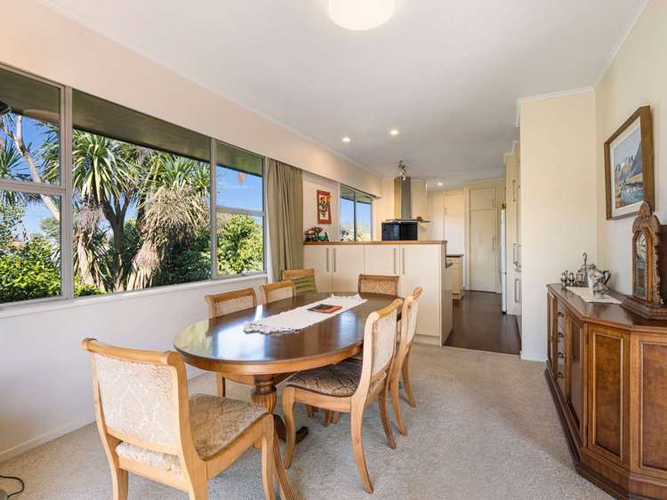 5 Exeter Crescent Springvale_5