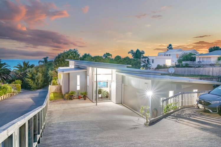 1037 Whangaparaoa Road_0