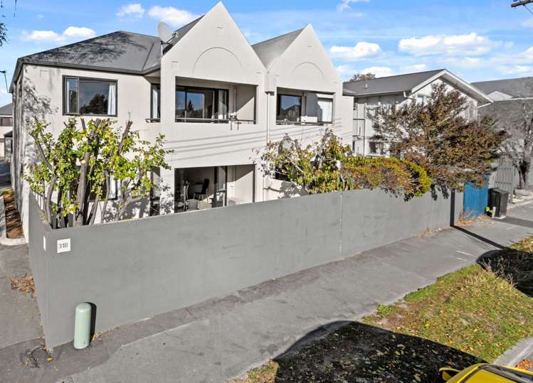 1/318 Hereford Street_0