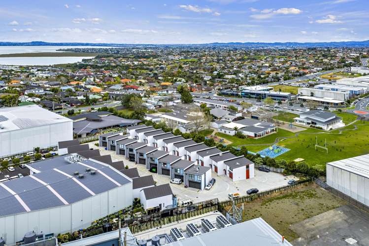 4/8 Laurenson Road Hobsonville_9
