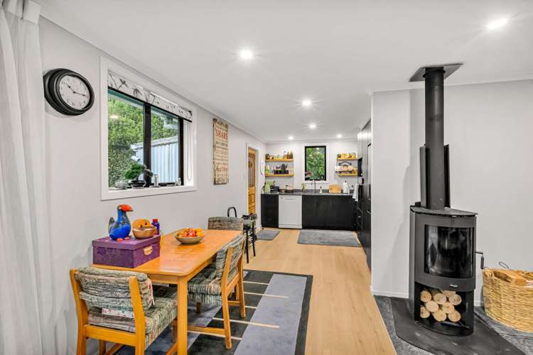 22 Gordon Terrace Gore Surrounds_6