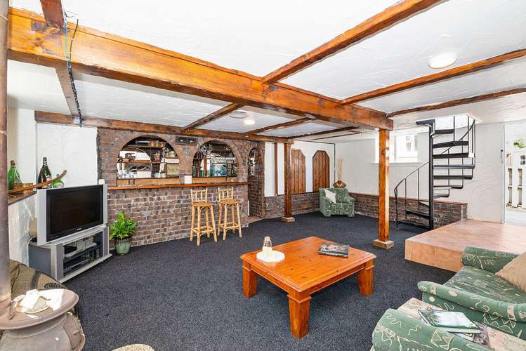 11 Tiroroa Avenue Te Atatu South_15