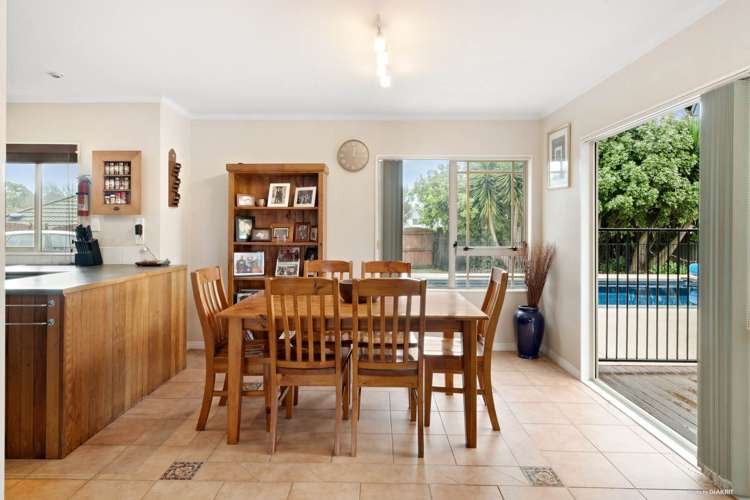 32 Lothian Brae Wattle Downs_25