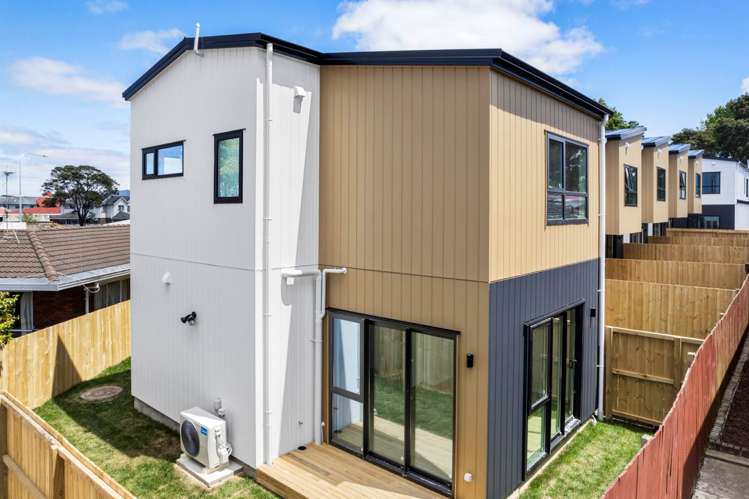 10/155 Te Atatu Road_0