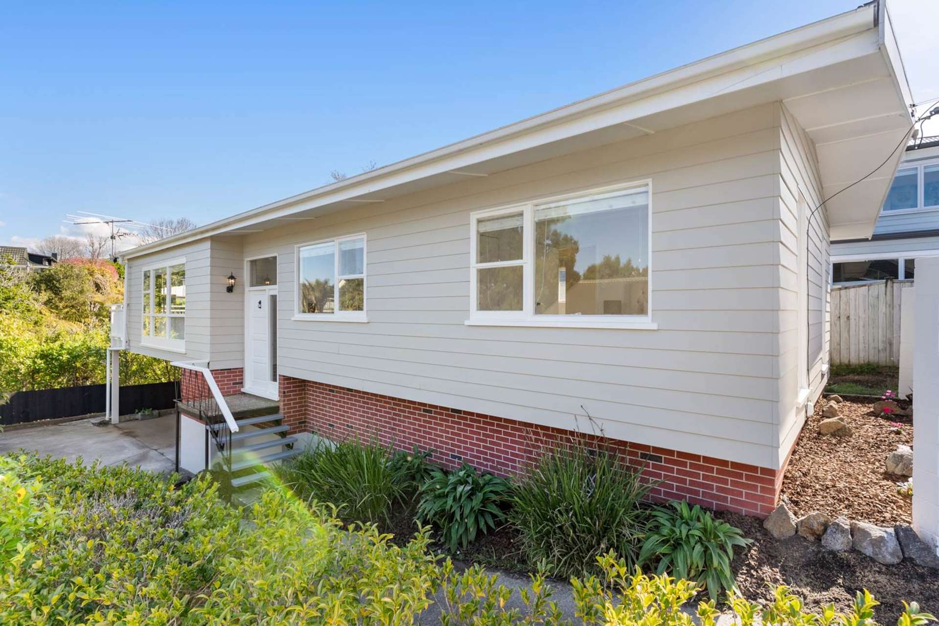 292 Beach Road Campbells Bay_0