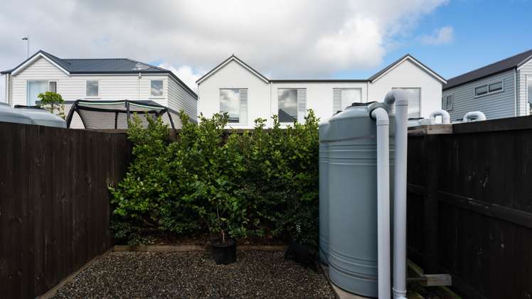 65 Glidepath Road Hobsonville_5
