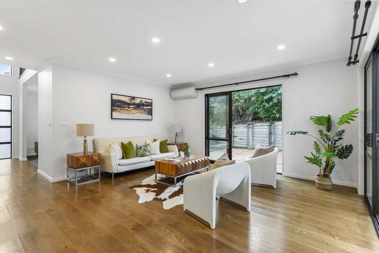 23a Kyle Road Greenhithe_6