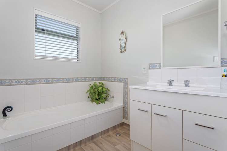 86 Grant Road Opotiki and Surrounds_16