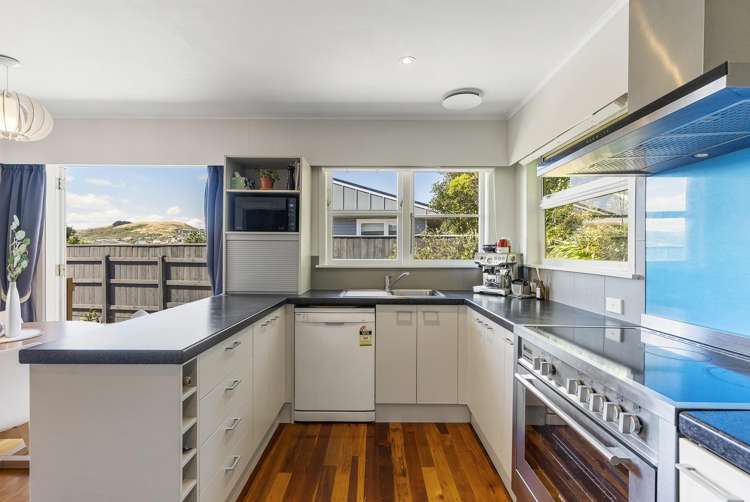 19 Kahikatea Grove Paparangi_6