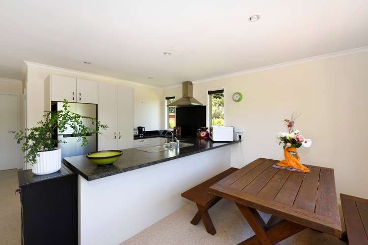 1 Ernest Place Brightwater_6