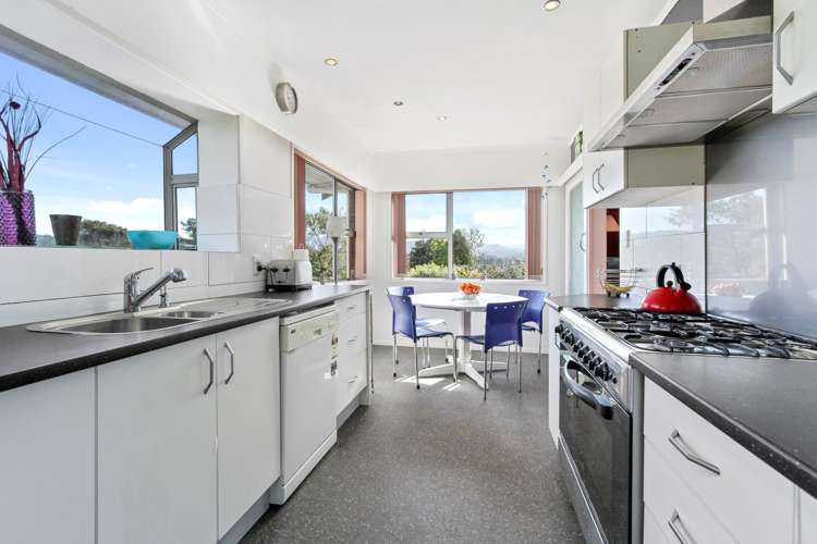 6a Easter Parade Glen Eden_5