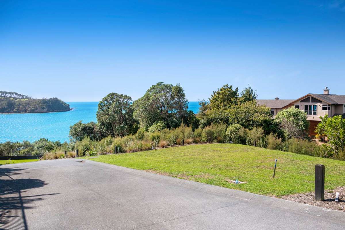 A,B,C,D,E/515 Hibiscus Coast Hway_4