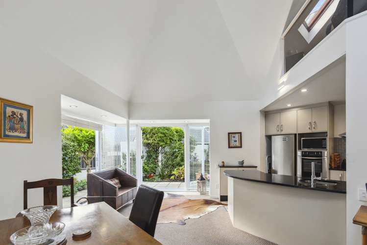 18a Garden Road Raumati Beach_7