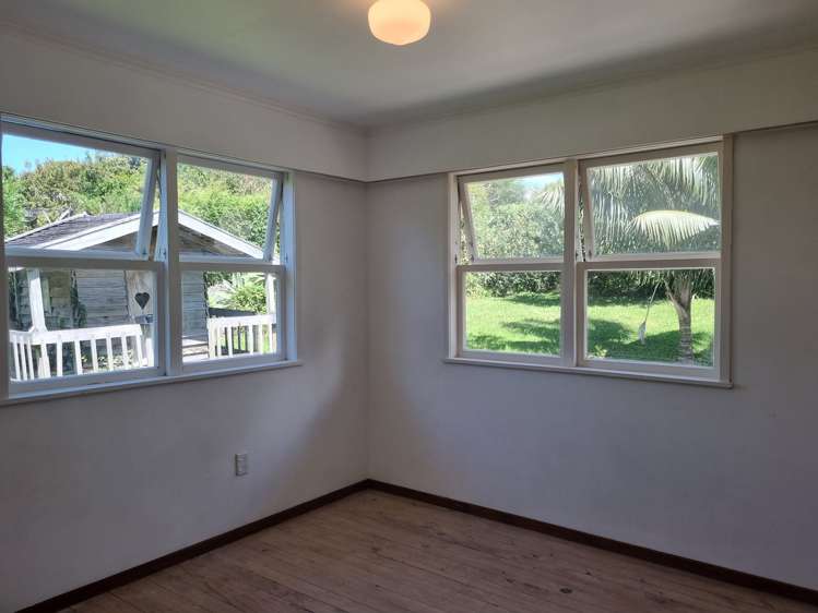 33 Deerness Crescent Algies Bay_10