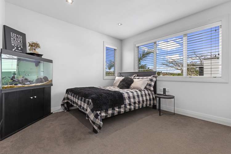 17a Hattaway Avenue Bucklands Beach_15