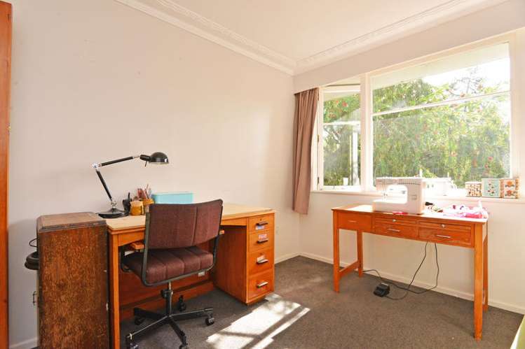 518a West Coast Road Oratia_12