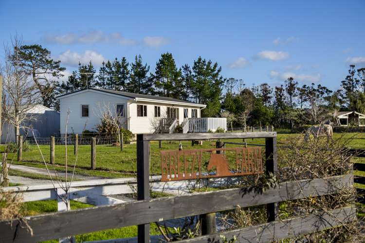 37 Te Pua School Road_0