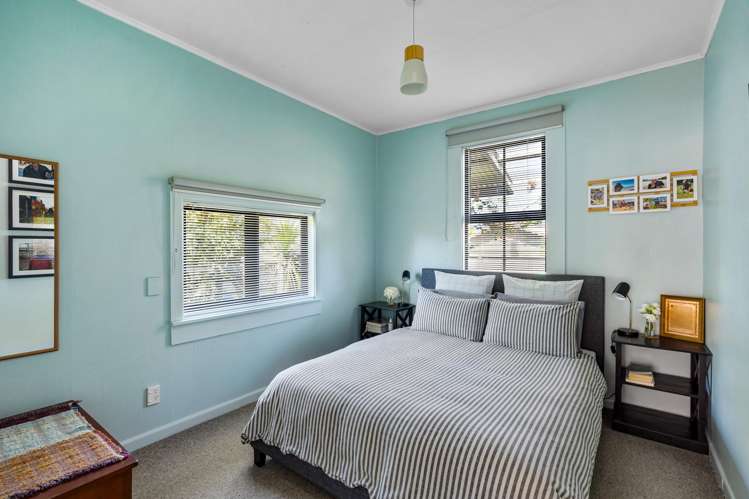 9 Allens Lane Clive_13