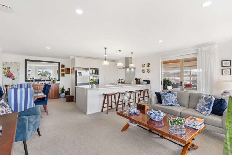 8 Elan Place Stanmore Bay_6