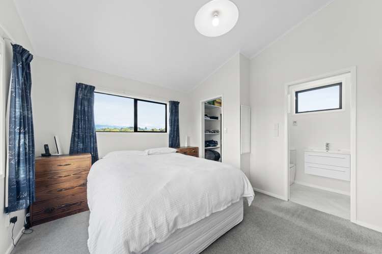 17 Ballantrae Place Highlands Park_10