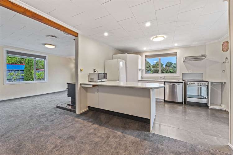 6 Riwai Street Templeton_12