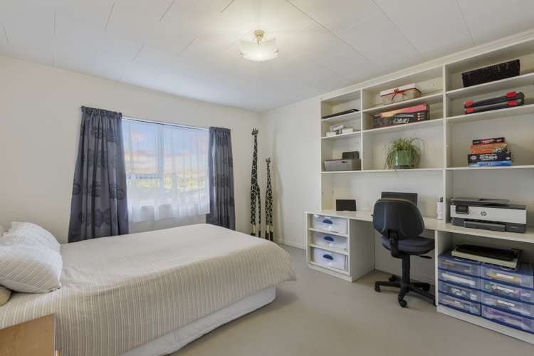 52 Solar Road Glen Eden_15