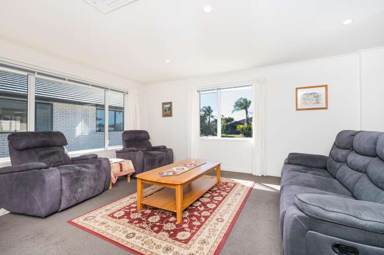6 Ocean View Rise Ruakaka_3