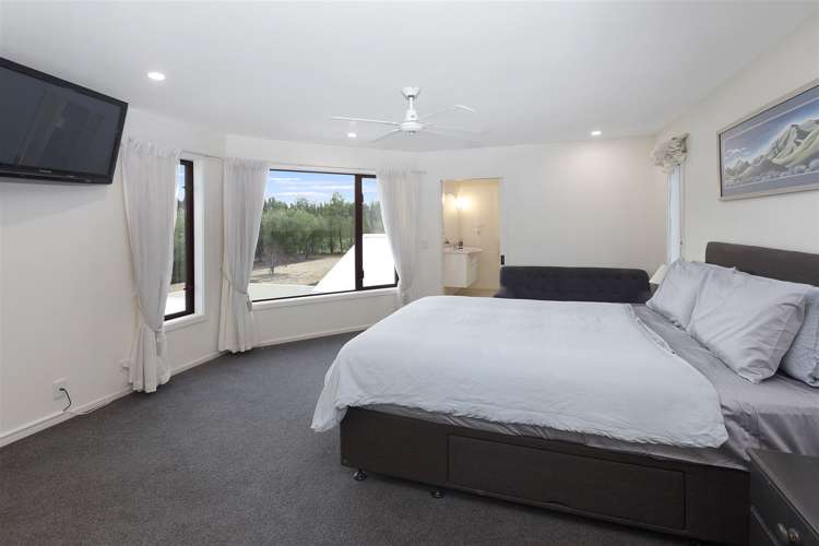 887 Two Chain Road Swannanoa_12