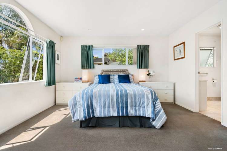 29 De Val Drive Titirangi_10