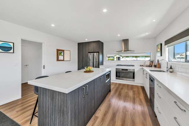 16 Bonecrusher Street Lincoln_3