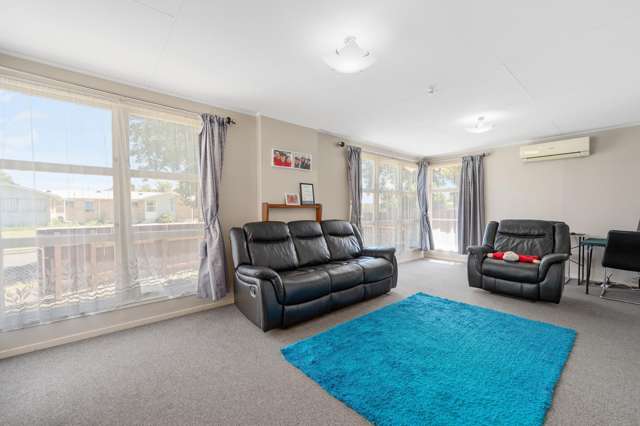 19 Halswell Crescent Westbrook_1