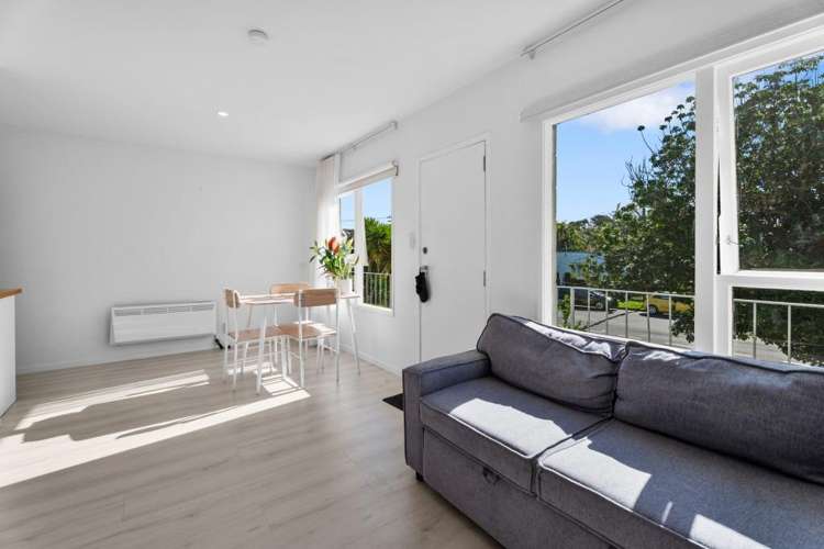 6/4 Averill Avenue 1704_2