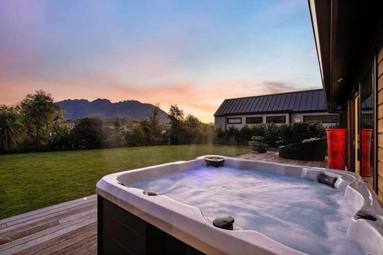 4 Durness Court Jacks Point_23