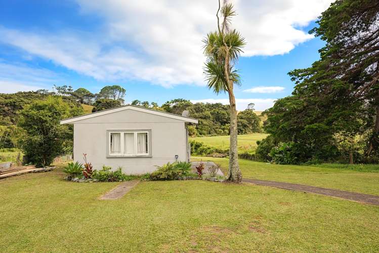 15 Bethells Road Waitakere_25