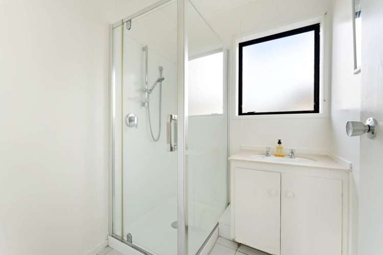 2/6 Dalmatia Place Henderson_9