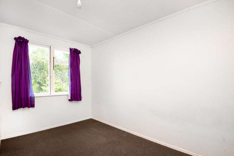 42 Kaituna Street Waitangirua_11