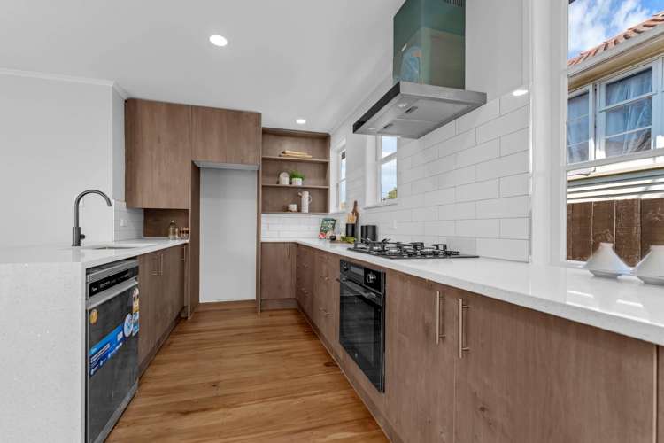 79 Onewa Road Northcote_12