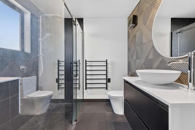 43 Graeme Foote Street Darfield_11