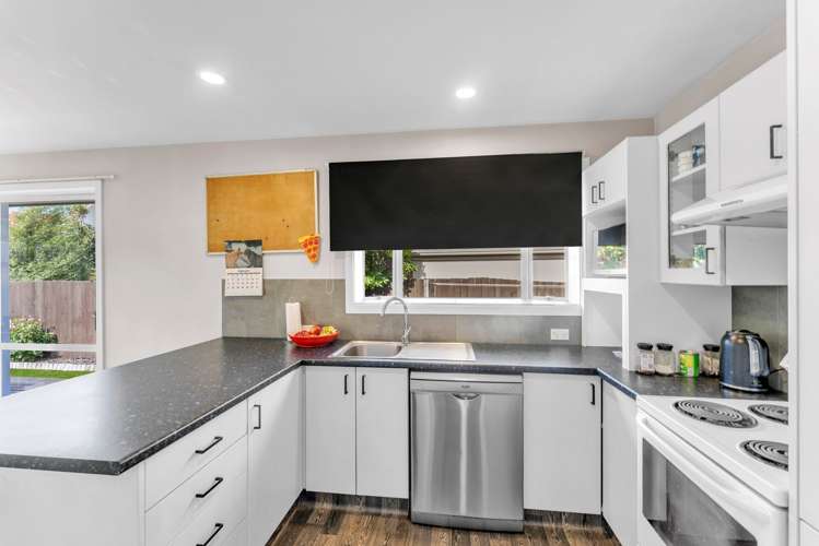 42 Charles Upham Avenue Hillmorton_4