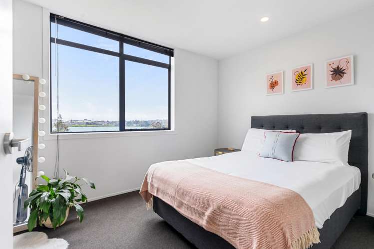 127E Queens Road Panmure_14