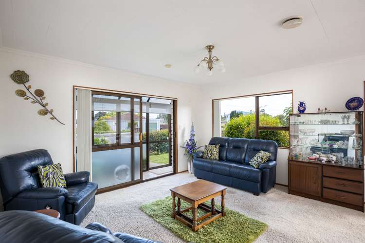 11 Tukapa Street Westown_3