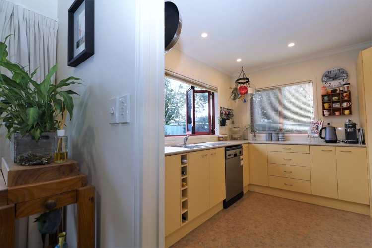 18a Fisher Place Carterton_8