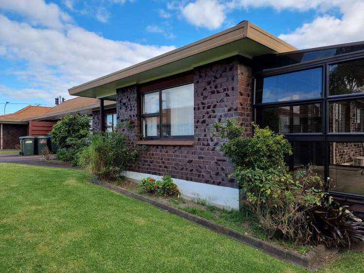 64 Donovan Street Blockhouse Bay_0