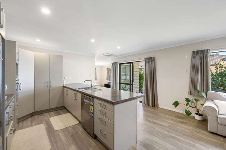 73 Bathurst Crescent Pyes Pa_13