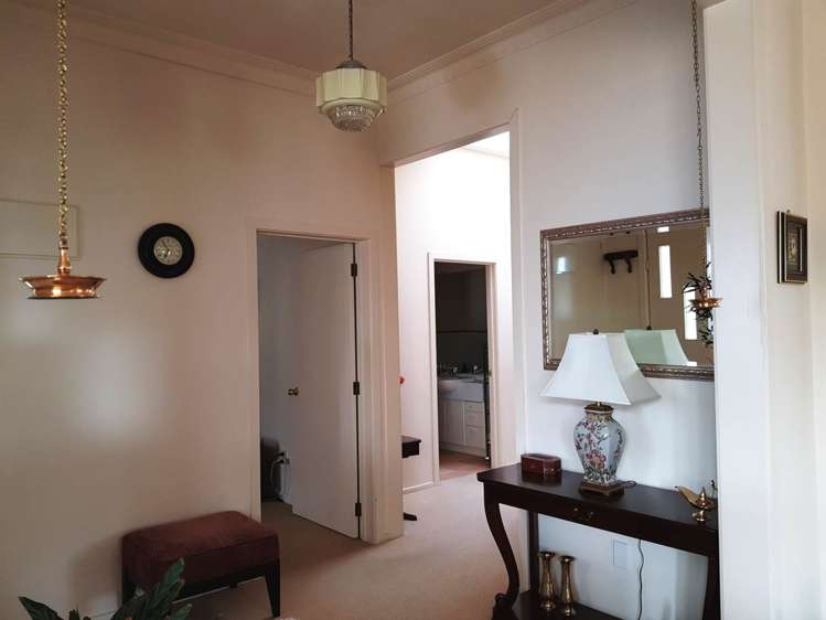 1 Crescent Road Epsom_11