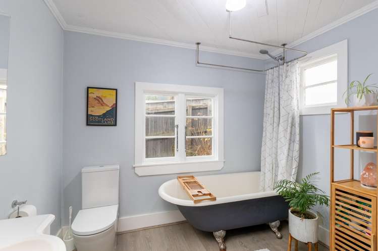 124 Wyndham Road Pinehaven_9
