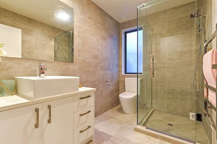 5 Azzurro Way Flat Bush_19