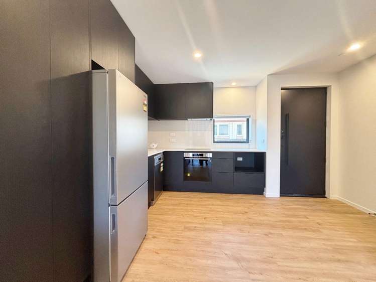 7/427 Worcester St Linwood_3