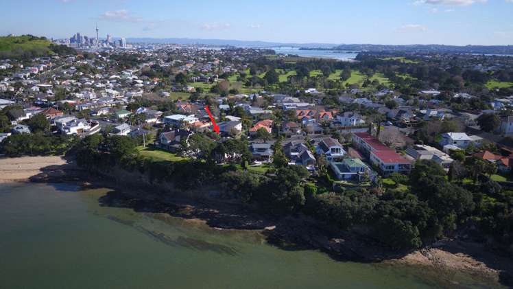 110 Vauxhall Road Narrow Neck_18