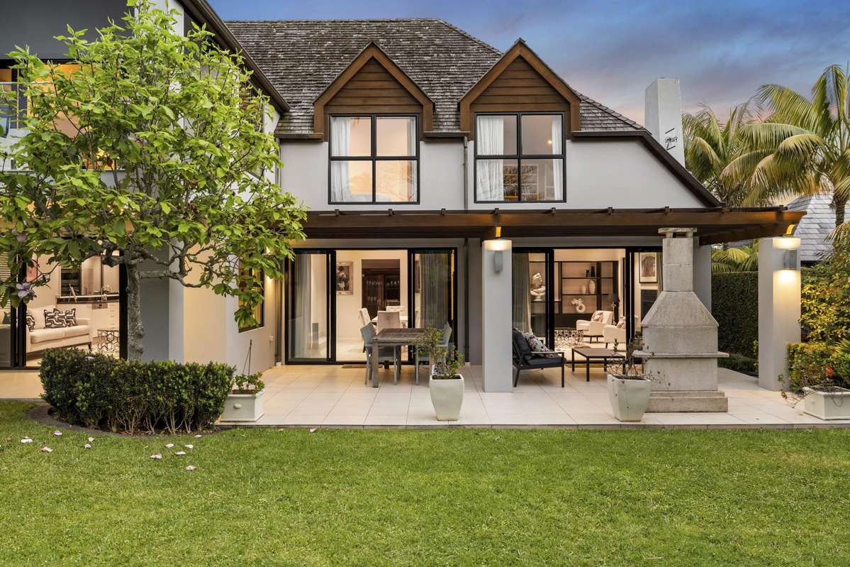 8 Loreto Heights_0